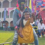 Vriddhi Vishal Instagram - Sugar baby shooting time funs with our @ashwinkumar_ak @sonymusic_south @vishal_kannan03 #babygirl #shootingtime #sonymusic #tamil #album #magven #ashwinkumar @joshapp.malayalam @officialjoshapp