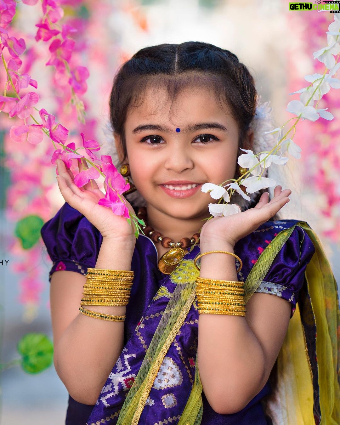 Vriddhi Vishal Instagram - For all ethnic customised outfits reach @the_hooray_handmade_apparels Beautiful clicked by π· @adk_karthik Re touch @retouch_by_gokul Location @bettermaxstudio #vriddhi #fashion #photography #beutiful #passion #cinema #babyartist #traditional #classik #clicks Chennai, India