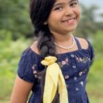 Vriddhi Vishal Instagram - Neela Nilave ❤️🥰😍 🎥 @vishal_kannan03 Makeover @gayathri_vishal03 #dancelover #rdx #love #songs #malayalamhits #hitcinema #neelanilave #childartist #vriddhivishal #trendingno1formusic #neelanilave #malayalmhitsong
