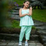 Vriddhi Vishal Instagram - ❤️❤️❤️ 📸 @amal.nef Outfit @magizham_kids Location @parakkatnatureresortmunnar #outfit #vriddhi #vriddhivishal #fashionmodel #kids #childinfluencer #childartist #vriddhivishal Parakkat Nature Resorts