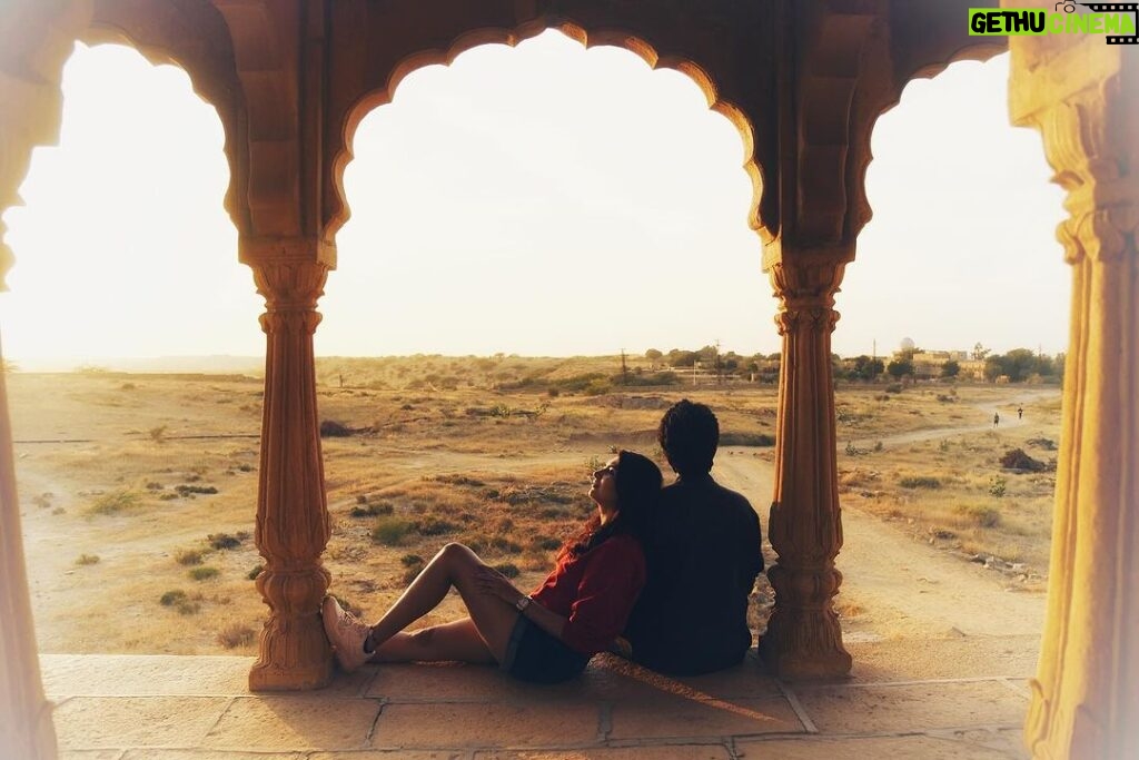 Vyoma Nandi Instagram - One of my favourite frames ⭐️ #HurryOmHurry Jaisalmer, Rajasthan