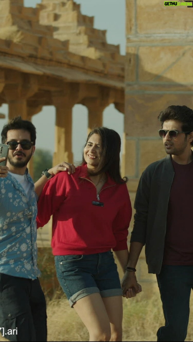 Vyoma Nandi Instagram - Om, Vini, & Fenil β€οΈ The 3 best friends living their best moments together ! #Kinare Tag your besties here and tell us what was your fav road trip with them π #HurryOmHurry #Incinemasnow #RaunaqKamdar #VyomaNandi #ShivamParekh Jaisalmer, Rajasthan