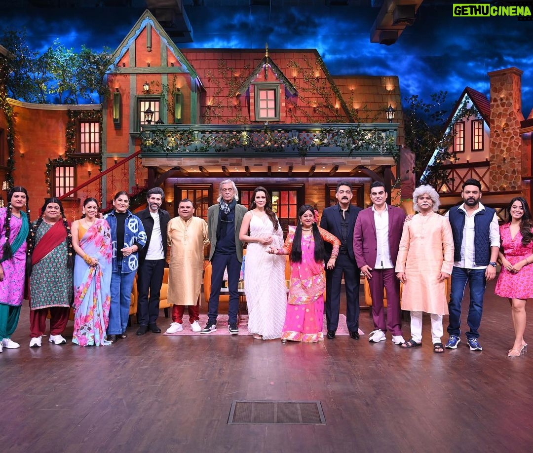 Waluscha De Sousa Instagram - Watch out for all the laughter and fun this weekend on the #KAPILSHARMASHOW with team #TANAAV Tune in on 26th Nov and join in on all the madnesssss π€π€π€ #TANAAV streaming now only on #SonyLIV @sonylivindia @sonylivinternational @applausesocial @sameern @segaldeepak @sidkhaitan @manavvij @arbaazkhanofficial @sumitkaul10 @rkrkay @shashank.arora @zarinawahab123 @ektakaul11 @waluschaa @dan.husain @instasattu @sukhmanisadana @sahibabali @gaur_amit @arslangoni @rockey_raina #MKRaina @sheendass @arryamanseth #SudhirMishra @sachin.krishn @ishanshrivedi @adhirbhat @gagansethis @castingchhabra @garg.prasoon @carpe_f_diem @devnidhib @payal_verma_sachdev @suhrudgodbole @yesstudios @liorraz #AviIssacharoff #SharonLevi @001danishkhan @amansrivas @saugatam #waluschadesousa