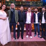 Waluscha De Sousa Instagram - Watch out for all the laughter and fun this weekend on the #KAPILSHARMASHOW with team #TANAAV Tune in on 26th Nov and join in on all the madnesssss 🤍🤍🤍 #TANAAV streaming now only on #SonyLIV @sonylivindia @sonylivinternational @applausesocial @sameern @segaldeepak @sidkhaitan @manavvij @arbaazkhanofficial @sumitkaul10 @rkrkay @shashank.arora @zarinawahab123 @ektakaul11 @waluschaa @dan.husain @instasattu @sukhmanisadana @sahibabali @gaur_amit @arslangoni @rockey_raina #MKRaina @sheendass @arryamanseth #SudhirMishra @sachin.krishn @ishanshrivedi @adhirbhat @gagansethis @castingchhabra @garg.prasoon @carpe_f_diem @devnidhib @payal_verma_sachdev @suhrudgodbole @yesstudios @liorraz #AviIssacharoff #SharonLevi @001danishkhan @amansrivas @saugatam #waluschadesousa