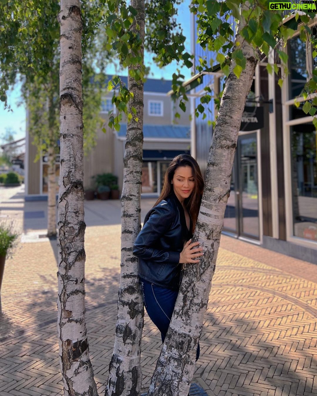 Waluscha De Sousa Instagram - 🤎 Amsterdam, Netherlands