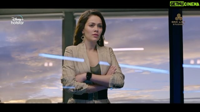 Waluscha De Sousa Instagram - And the countdown begins!! π 6 lives! 3 crores!1 contest! How far will you go for your dreams??#HotstarSpecials #EscaypeLive. All episodes streaming from May 20th only on @disneyplushotstar @worldofsiddharth @jaavedjaaferi @battatawada @swastikamukherjee13 @plabita.manu @waluschaa @ritviksahore @beatkingking_sumedh @geetikavidya @therohitchandel @ijagjeetsandhu @aadyaa.s @sktorigins @g3gill @rahultewary @jaya_misra #VinodSharma @amolsurve1 @ranveer.pratapsingh @one_life_studios_official @aseemmishradop @saketts @kaulritesh @sandeepgulati161 #Onelifestudios