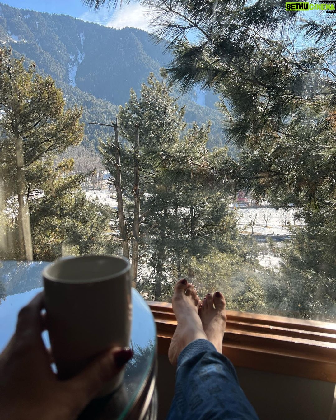 Waluscha De Sousa Instagram - And that's a wrap on #crackdown S2!! @lakhiaapoorva @vootselect thank you for this beautiful journey. #kashmir you were absolutely gorgeous! Pahalgam