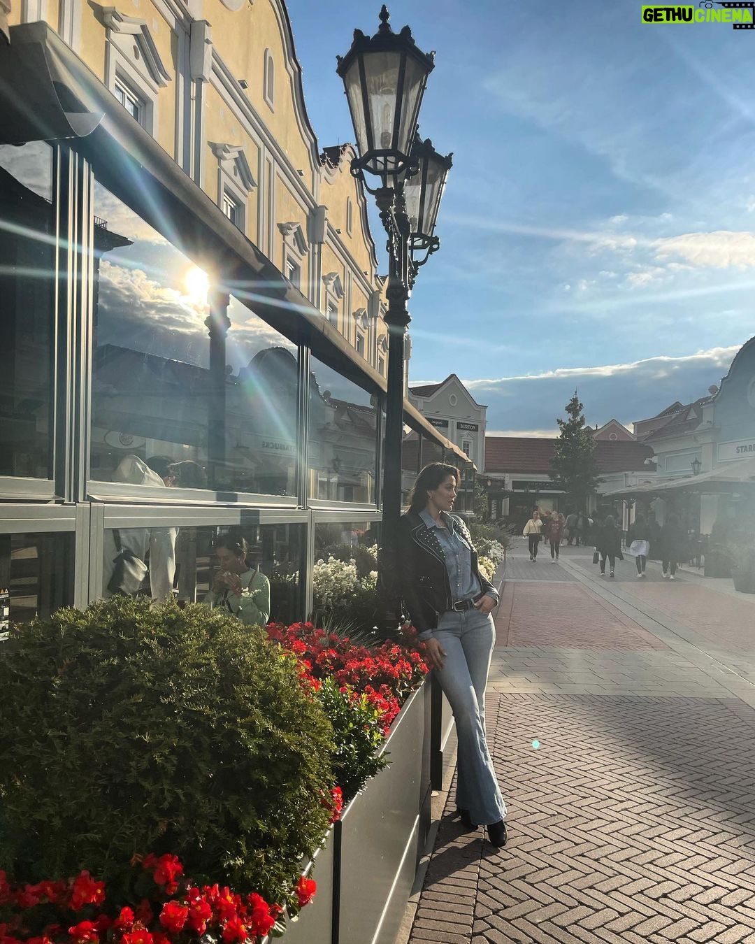 Waluscha De Sousa Instagram - ♾ Vienna, Austria