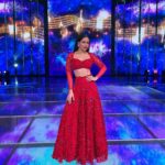 Waluscha De Sousa Instagram - ♥️ ♥️ ♥️ @shlokakhialaniofficial @aquamarine_jewellery @anjalisinghshekhawat @biancalouzado @vhairforu @ipml_official @zeetv @zee5 #indianpromusicleague week3