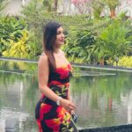 Yaashika Aanand Instagram – Roses are red , 
Violets are blue ;
I hate poetry, 
But I’m into you 🫠🙈
.
PC 📸 @_.kapilan.__ 
.
.
.
#swipeleft #explore Sheraton Grand Chennai Resort & Spa