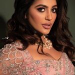 Yaashika Aanand Instagram - Which is ur fav 🌸? . Makeup @murugeshmakeup_hair Camera @sano_visuals Saree @mayon_by_subhathracouture Hair @farhaa_makeupartist Jewel @mahalaxmiadyar