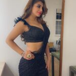 Yaashika Aanand Instagram - 🖤
