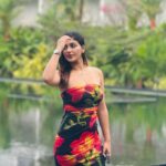 Yaashika Aanand Instagram - Roses are red , Violets are blue ; I hate poetry, But I’m into you 🫠🙈 . PC 📸 @_.kapilan.__ . . . #swipeleft #explore Sheraton Grand Chennai Resort & Spa