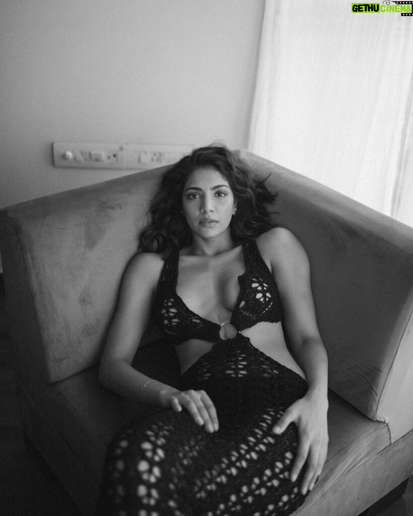 Yogita Bihani Instagram - I will not be another flower, picked for my beauty and left to die. I will be wild, difficult to find, and impossible to forget. Team🖤: @bharat_rawail @jeevikab @anumariyajose @makeupnhairbyankita