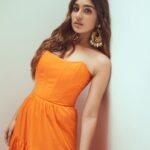 Yukti Thareja Instagram - Pumpkin spiced everythinggg🎃 #thursdaycolorpop