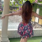 Yukti Thareja Instagram - dancing my way to castle 👑 Ps: My mom clicked these pictures😭