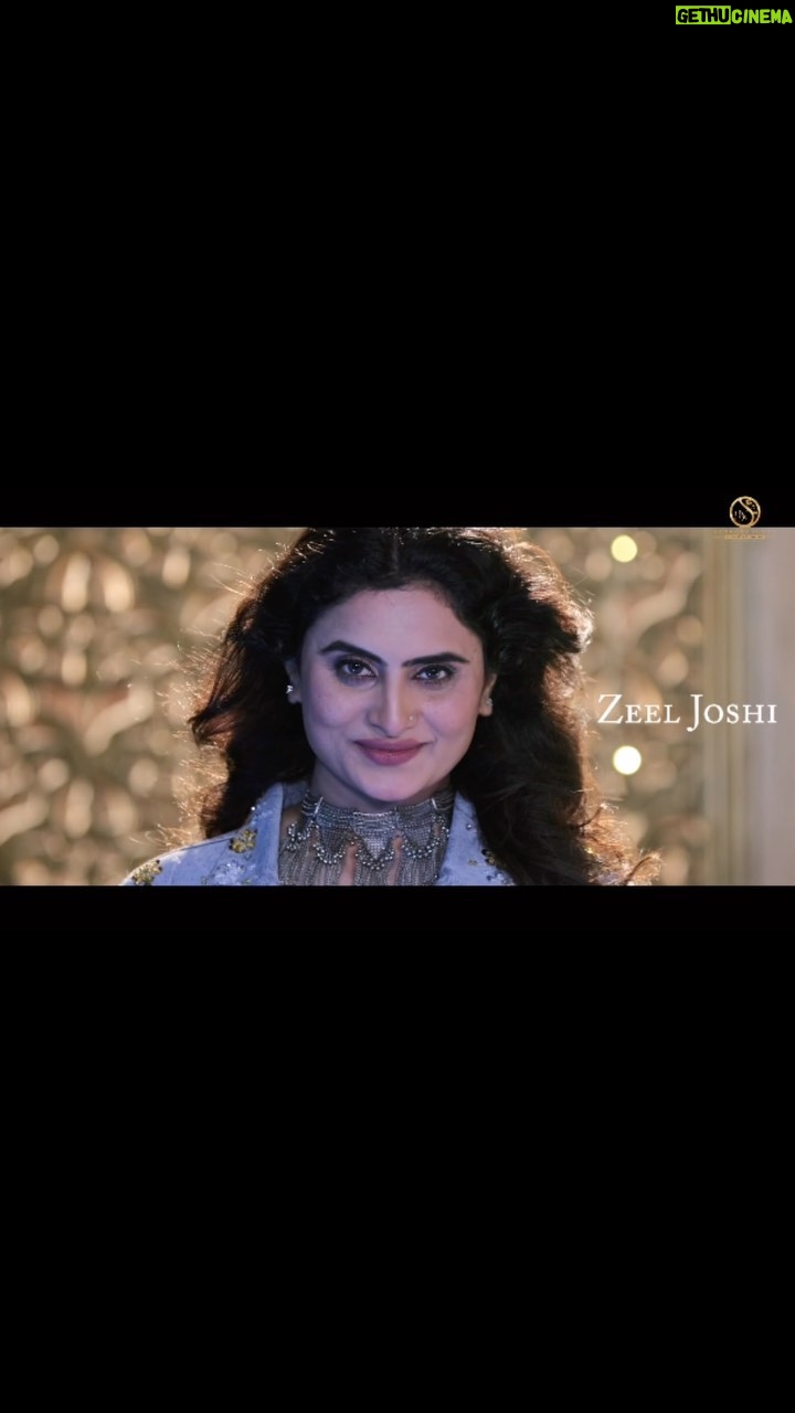 Zeel Joshi Instagram - CominSoon ♥️🥰 . . . . . @zeel_joshii #zeeljoshi #trendingreels #foryou #explorepage #garba #garbasong #reels @bhargav.kumar.upadhyay