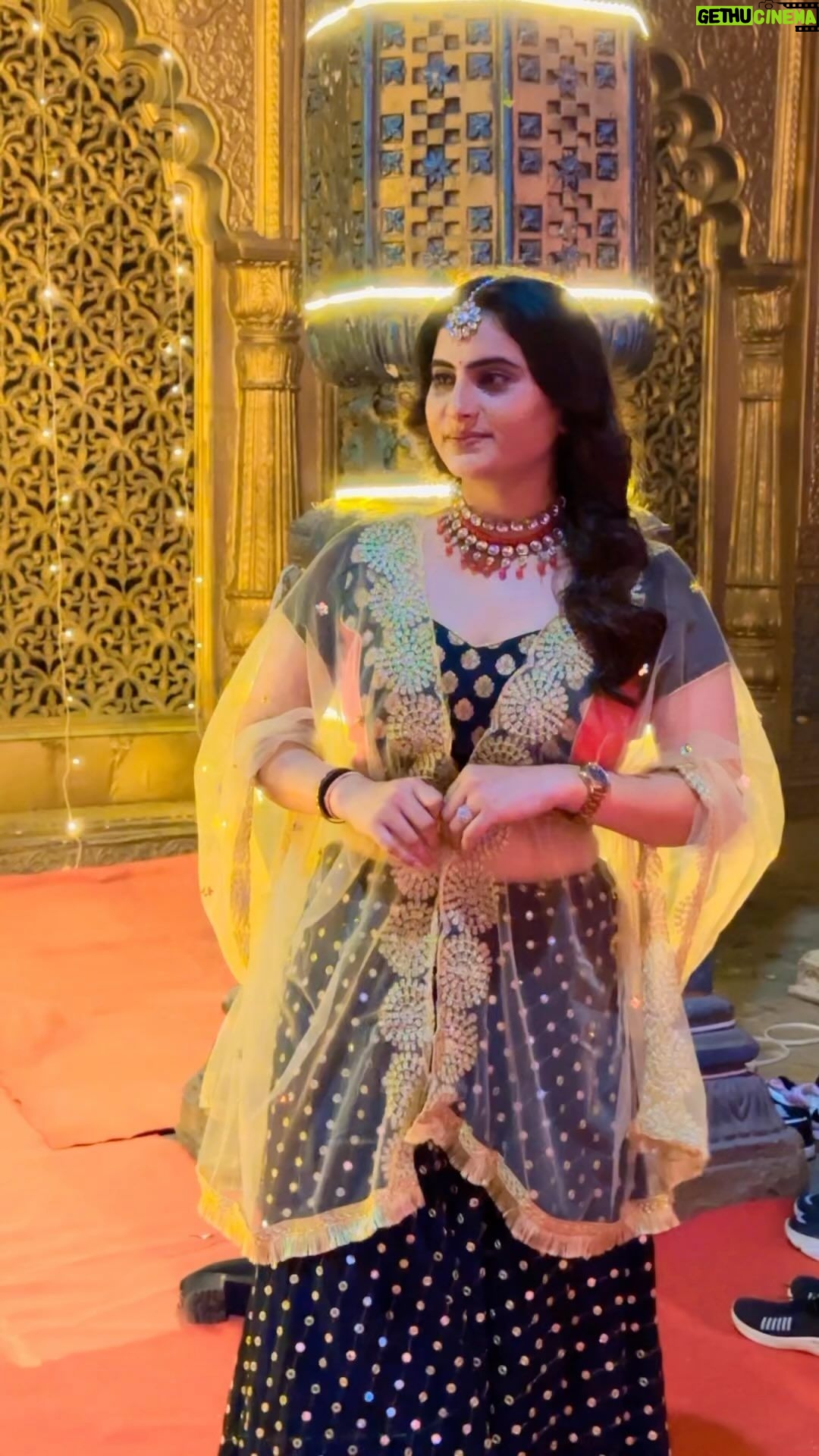 Zeel Joshi Instagram - રાધે રાધે 🙏🏻♥️ . . . . @zeel_joshii #zeeljoshi #fypage #trendingreels #foryou #radheradhe @manurabariofficial