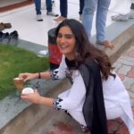 Zeel Joshi Instagram - હવે એવું ના કેહતા કે વધેરવું કેહવાય ખબર જ છે આ વિડિયો મનોરંજન ના હેતુ થી બનવા માં આવેલ છે જેની ખાસ નોંધ લેવી 😂 બોલો ગણપતિ બાપા મોરીયા 🙏🏻 . . . . @zeel_joshii #zeeljoshi #funny #comedy #instagram #instagood #actress #influencer #fyp #explorepage #trendingreels