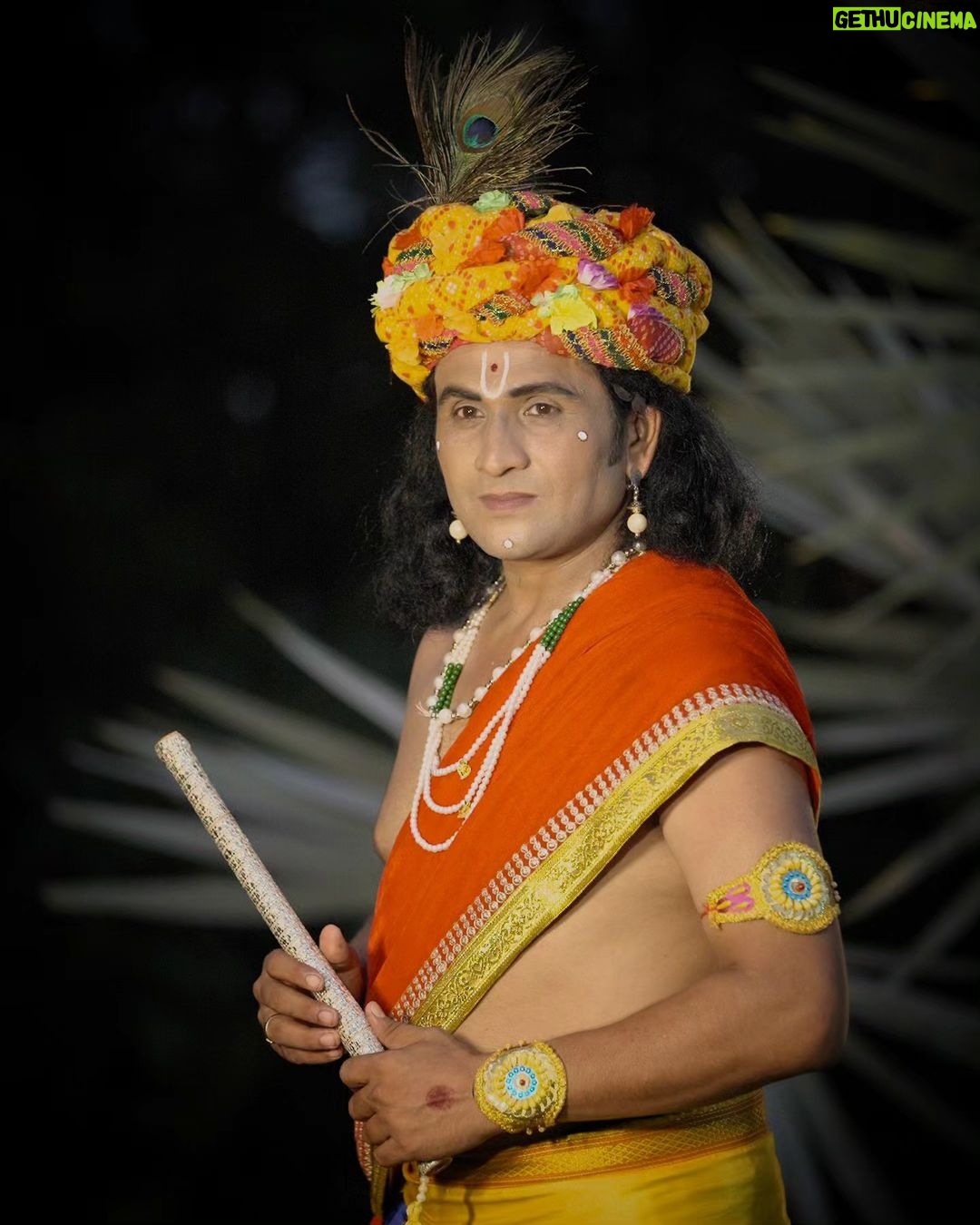 Zeel Joshi Instagram - તમામ ચાહક મિત્રો ને જણાવતા આનંદ થાય કે `જન્માષ્ટમી`નીમીતે @gamansanthal72 અને @birju.barot_official અમે અમારૂ નવુ ગીત `સુંદર સામળીયા` @birju.barot_official યુટ્યુબ ચેનલ માં લઈ ને આવી રહ્યા છી, તો તમામ ચાહક મિત્રો આ ગીત જોવાનું ચુકસો નહી . . . . . . @gamansanthal72 @birju.barot_official @zeel_joshii @dilip.barot_official @rajan_rayka_official @_jitu_prajapati_official @dixit_chauhan_944 #gamansanthal #birjubarotofficial #zeeljoshi #birjubarot #newsong #comingsoon #newpsot #trending #instagram Birju Barot