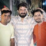 Zeel Joshi Instagram - તમામ ચાહક મિત્રો ને જણાવતા આનંદ થાય કે `જન્માષ્ટમી`નીમીતે @gamansanthal72 અને @birju.barot_official અમે અમારૂ નવુ ગીત `સુંદર સામળીયા` @birju.barot_official યુટ્યુબ ચેનલ માં લઈ ને આવી રહ્યા છી, તો તમામ ચાહક મિત્રો આ ગીત જોવાનું ચુકસો નહી . . . . . . @gamansanthal72 @birju.barot_official @zeel_joshii @dilip.barot_official @rajan_rayka_official @_jitu_prajapati_official @dixit_chauhan_944 #gamansanthal #birjubarotofficial #zeeljoshi #birjubarot #newsong #comingsoon #newpsot #trending #instagram Birju Barot