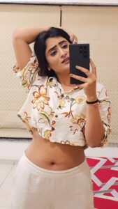 Zeel Joshi Instagram - Tumko Nahi Khonaa....❤️😁 . . . . . @zeel_joshii #zeeljoshi #trending #cute #fy
