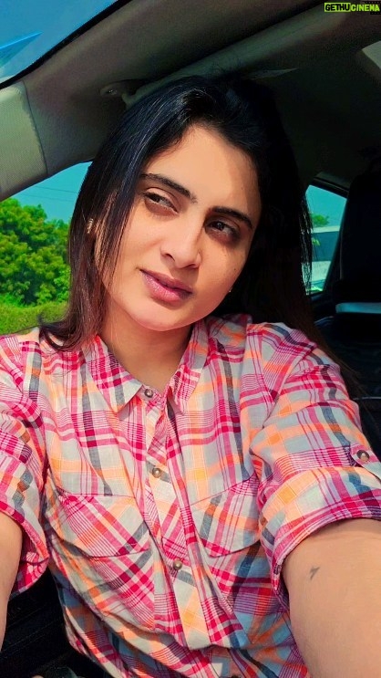 Zeel Joshi Instagram - Hume Bhee Pyaar Huaa 🙈❤️ . . . . . @zeel_joshii #zeeljoshi #trendingreels #fy #explorepage #instagood