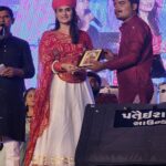 Zeel Joshi Instagram - શરદ પૂનમ ની રાતડી ♥️ #navratri #sharadpunam #bhinmal #rajasthan 🥰 @zeel_joshii #zeeljoshi
