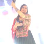 Zeel Joshi Instagram - ॐ ह्रीं कात्यायन्यै स्वाहा, ह्रीं श्रीं कात्यायन्यै स्वाहा ॥ क्लीं श्री त्रिनेत्रायै नम:। कात्यायनि महामाये महायोगिन्यधीश्वरि । नन्द गोपसुतं देविपतिं मे कुरु ते नमः ॥ DAY 6❤️ Click by : @mukesh_rajveer_films #trending #instagram #reelsinstagram #garba #gujju #navratri #fyp #music #zeeljoshi