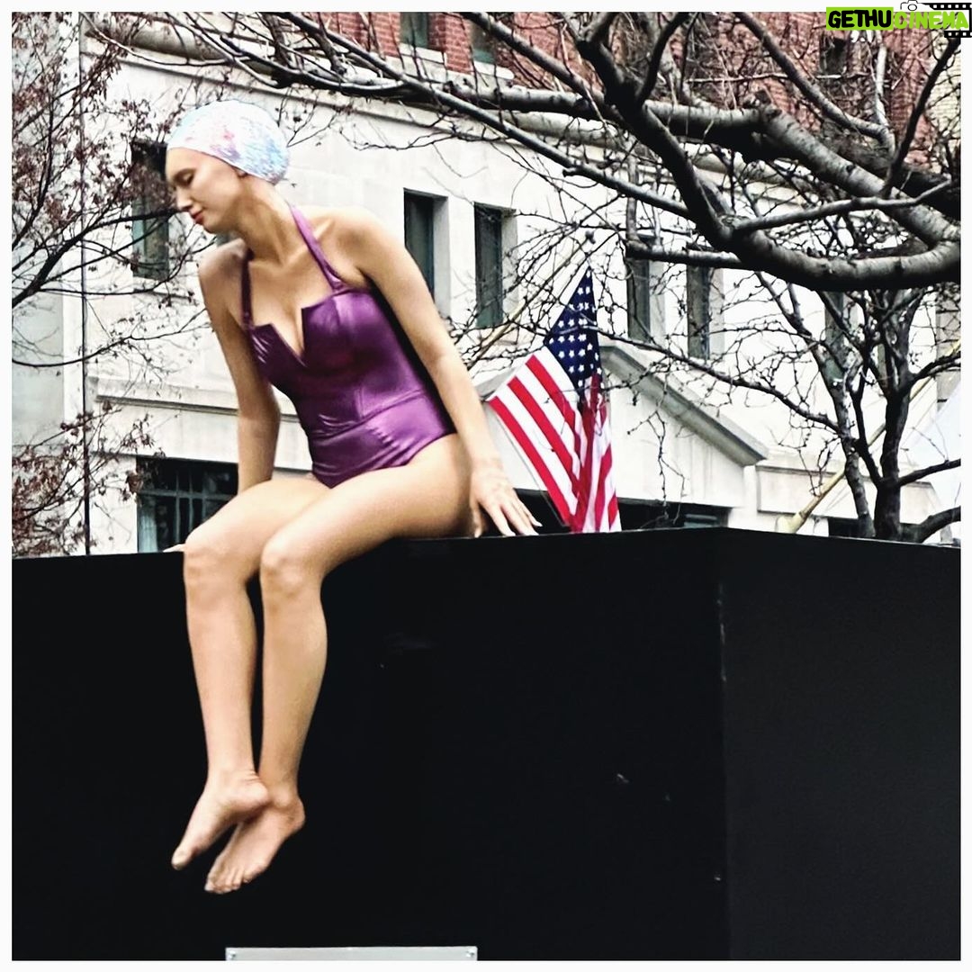 Zoya Akhtar Instagram - Something Like This #newyork #sculpture #hyperrealism #caroleafeuerman #mood