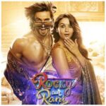 Zoya Akhtar Instagram - It’s Rocky Aur Rani Day ♥️ #allmyfavsinonepicture #aliabhatt #ranveersingh #karanjohar #firstdayfirstshow #loveandlaughter @karanjohar @aliaabhatt @ranveersingh #haveahappyweekend