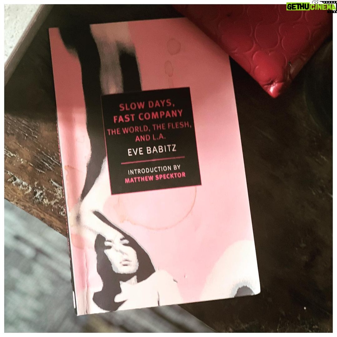 Zoya Akhtar Instagram - Loving This ♥️#slowdaysfastcompany #evebabitz