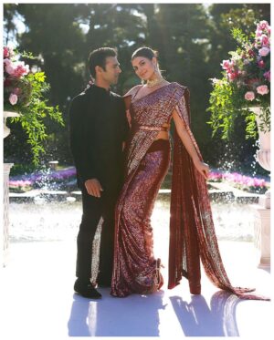 Zoya Akhtar Instagram - Weddings Outfits Forever♥️

This show would not be the same without the help from our magnificent design friends. A big hug to 🤗

@manishmalhotra05 @sabyasachiofficial @taruntahiliani
@aisharaoofficial
@gaurangofficial @gauravguptaofficial @raw_mango @rimpleandharpreet @beezsharma 
 @madeinheaventv @tigerbabyofficial @excelmovies