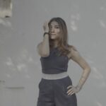 netri nisarg trivedi Instagram - ❄️🤍 winter sun! For the launch of Realme C67 Pc and arranged: @juugaadmedia