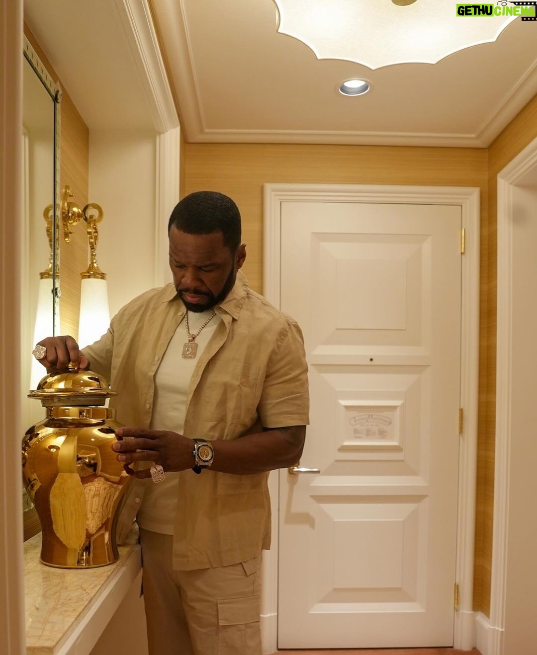 50 Cent - 243.9K Likes - I think this year is my year, I’m focused I have no distractions but I have the biggest project I ever took on. I’m ready let’s work ! @bransoncognac @lecheminduroi