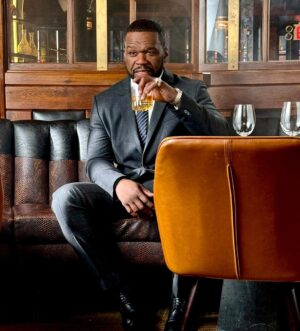 50 Cent Instagram - My new idea is so big, I don’t have time to be distracted I’m practicing abstinence, I have been meditating and focusing on my goals. I hope this New Year helps you excel to the next level. @bransoncognac @lecheminduroi