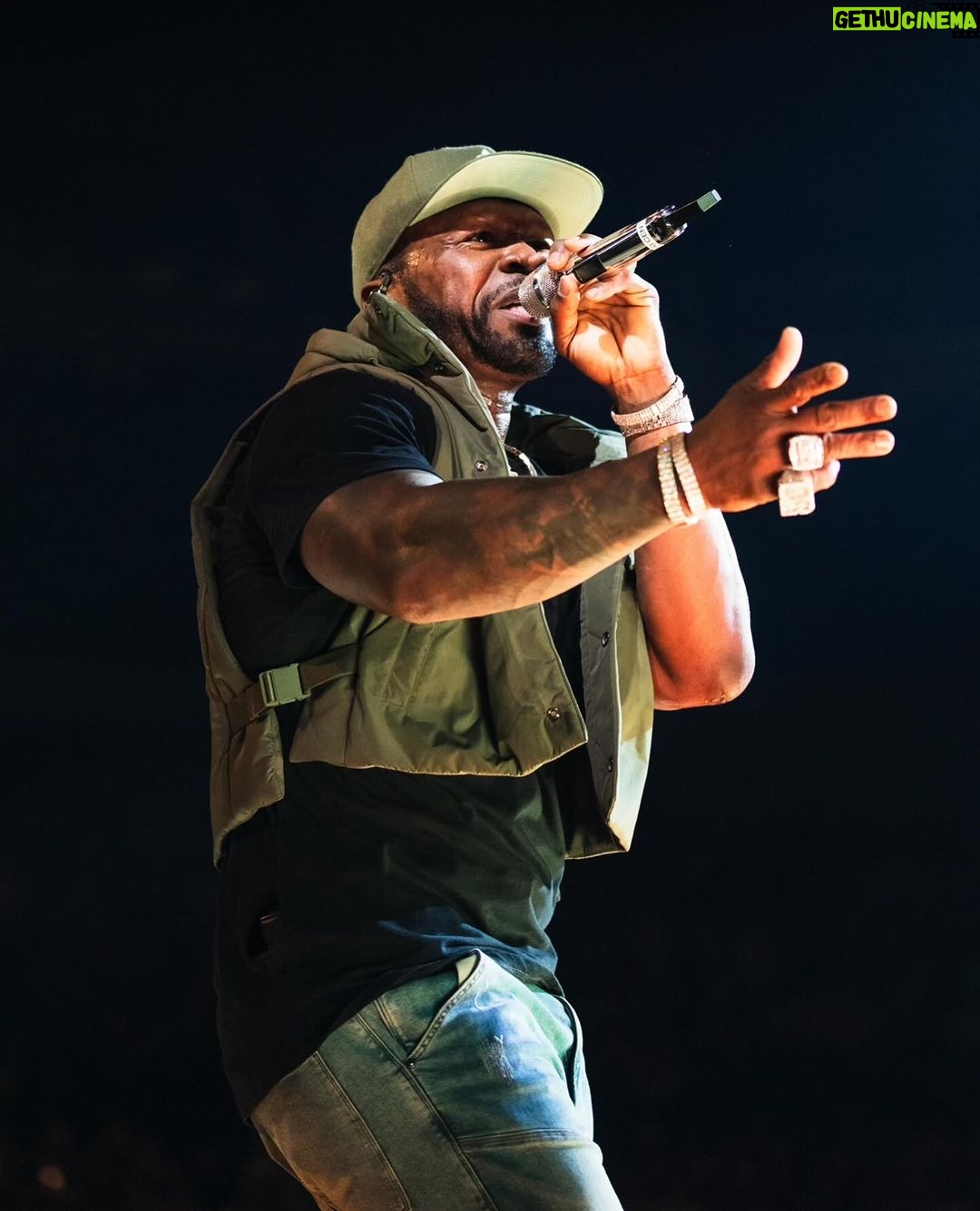 50 Cent Instagram - Sydney was lit 🔥 I’m still coming down off that.😳they was on 10. @bransoncognac @lecheminduroi @thefinallaptour Sydney, Australia