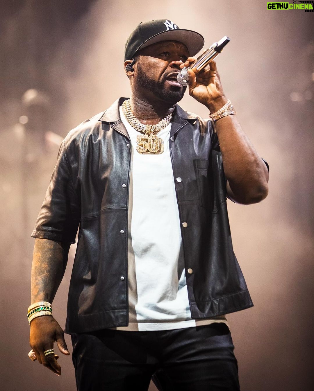 50 Cent Instagram - LONDON 3 show second time selling out the O2 Arena amazing energy 💣@teddysphotos shook the building. @bransoncognac @lecheminduroi
