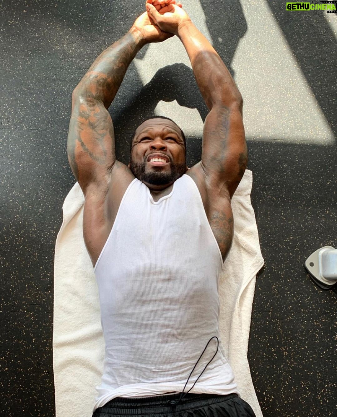 50 Cent Instagram - LONDON O2 Arena tonight it’s lit 🔥The 50CENT THING IS READY! @bransoncognac @lecheminduroi