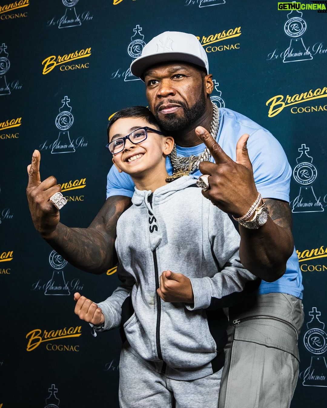 50 Cent Instagram - Tonight THE THING 50CENT returns to Manchester 🔥Sold Out! but you can buy a seat on the roof and feel the vibrations. #bransoncognac #lecheminduroi @thefinallaptour