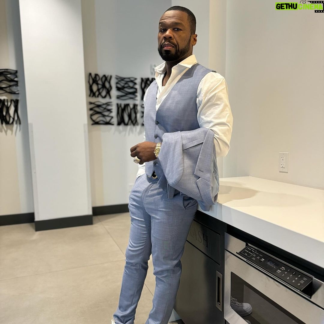 50 Cent - 272.2K Likes - Excuses makes the day easy but tomorrow hard. Discipline makes today hard but tomorrow easy. @bransoncognac @lecheminduroi