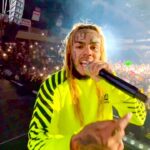 6ix9ine Instagram - RAPPERS LIE AND SAY THEY GET 200,000 A SHOW 🤣🤣🤣🤣 AND BE PERFORMING INFRONT A DEAD CROWD WITH 700 PEOPLE THERE. 😂😂😂 I DROP 4 SONGS A YEAR AND GET 500,000 DOLLARS A SHOW AND DO ARENAS ‼️‼️‼️ TELL THESE RAPPERS CATCH THE FUCK UPPPPPPPPP Hidalgo, Texas