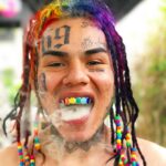6ix9ine Instagram - I'm mad cute 🤷🏿‍♂️😫😩😩🙄😘 GO WATCH LINK IN BIO FOR THE NEXT VIDEO 💕🍆 South Beach