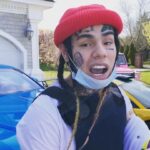 6ix9ine Instagram - FOR EVERY RAPPER WHO NEEDS TO RENT CARS FOR THEIR VIDEO DM ME 🤣🤣🤣🤣🤣🤣🤣🤣🤣🤣🤣🤣🤣🤣🤣🤣🤣🤣🤣 I OWN ALL MINE 🤣🤣🤣🤣🤣🤣🤣🤣🤣🤣🤣🤣🤣🤣🤣🤣