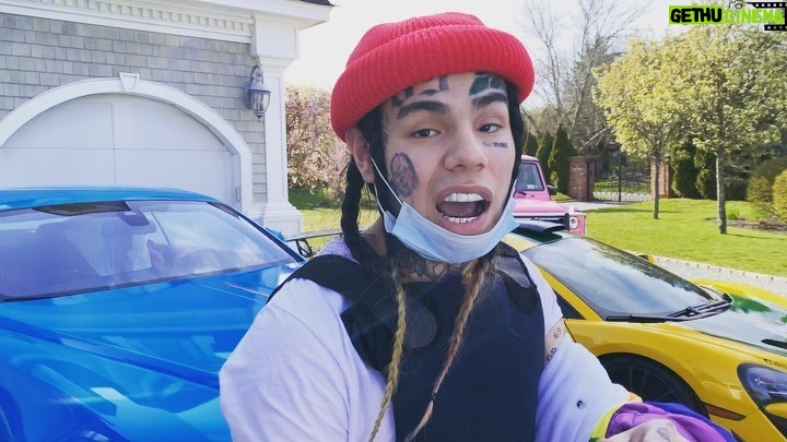 6ix9ine - 2.8 Million Likes - FOR EVERY RAPPER WHO NEEDS TO RENT CARS FOR THEIR VIDEO DM ME 🤣🤣🤣🤣🤣🤣🤣🤣🤣🤣🤣🤣🤣🤣🤣🤣🤣🤣🤣 I OWN ALL MINE 🤣🤣🤣🤣🤣🤣🤣🤣🤣🤣🤣🤣🤣🤣🤣🤣