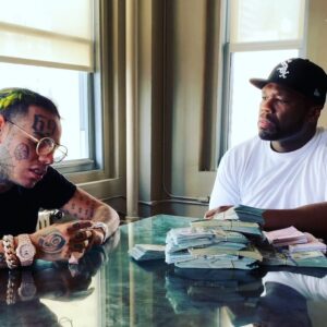 6ix9ine Instagram - FASTEST KID ALIVE = ASTHMA 💔 NEW JEWELRY @jimmyxboi 💞💞💕 @50cent thank you for the new piece pops 👿