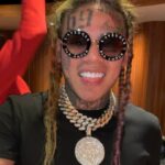 6ix9ine Instagram - COMMENT IF YALL WANT STOOOPID THIS SUNDAY‼️‼️‼️‼️ STOOPID GOES STOOPID 🤣🤣💕💕💕💕 LET ME KNOW IF YALL READY ‼️‼️ I JUST CANT STOP MAKING HITS Dubai, United Arab Emirates