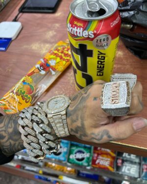 6ix9ine Instagram - New York Really Soft. This is home but me walking around with 1,000,000 cash is crazy
