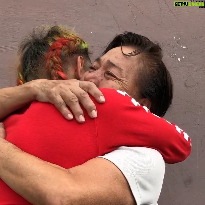 6ix9ine Instagram - I never met my family before.... This was so crazyyyyyy .... My first time in Mexico 🇲🇽 this shit broke my heart connecting with family I never seen before I’ve only spoken to..... me being younger not understanding why my Mom left her country to make a better future for us. THIS right here hits home. ARIBA MI PINCHE RAZA 🇲🇽🇲🇽🇲🇽🇲🇽🇲🇽🇲🇽🇲🇽🇲🇽🇲🇽 TE AMO Puebla, Mexico