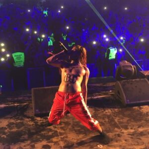 6ix9ine Instagram - YOU NEVER WENT TO A REAL LIFE CONCERT IF IT WASN’T A 69 SHOW ‼️🖤❤️💛💜💚🌈 NO IF BUTS WHATS THIS IS FUCKING FACTS ‼️‼️‼️ IM THE BEST IN THE GAME RIGHT NOW 🦄🌈